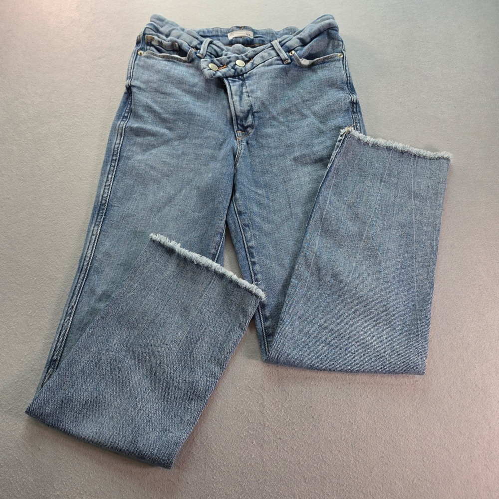 Good American Straight Leg Jeans in Light Blue Wash
